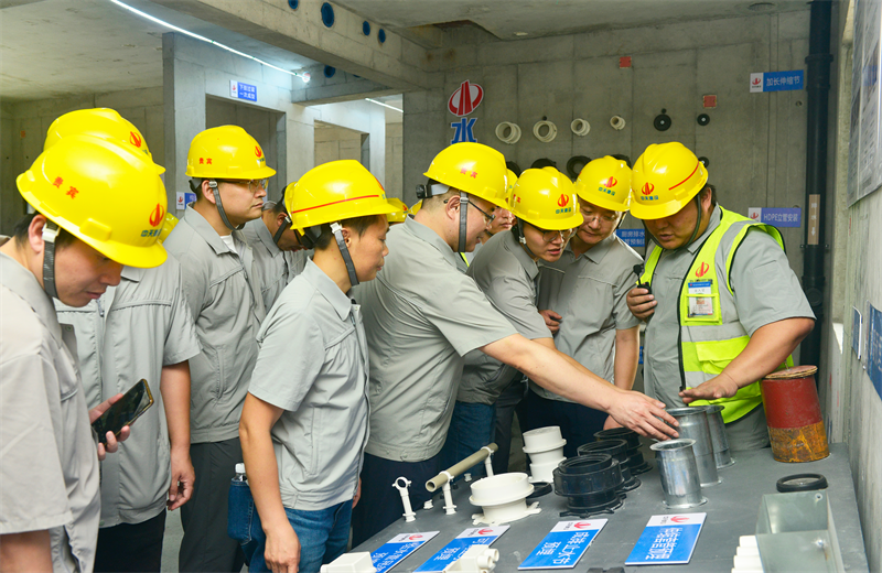 为进一步推进优质客户高效履约，提升交付品质、达成客户满意，2025年6月25日，918搏天堂建设集团在上海组织召开2025年越秀地产、华润置业客户履约推进会。